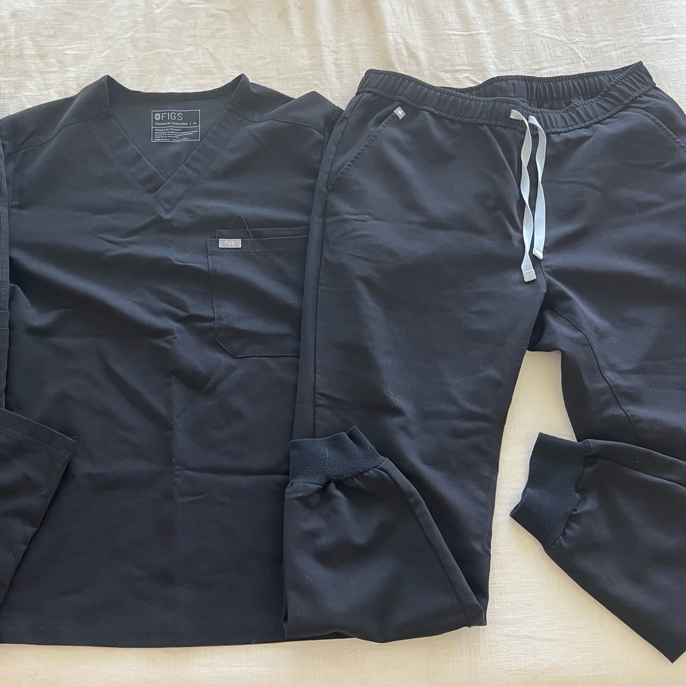 Figs Men’s Scrub Set